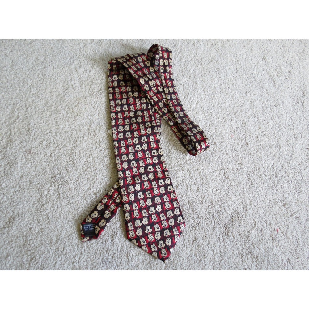 Disney World Exclusive Mickey Mouse Expressions 100% Silk Men's Tie NWT